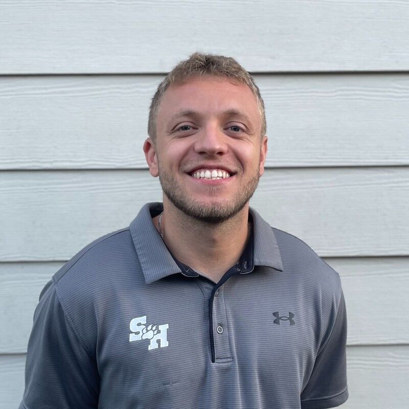 Learn How to a Football Scout from SMWW. Professional football jobs start here.